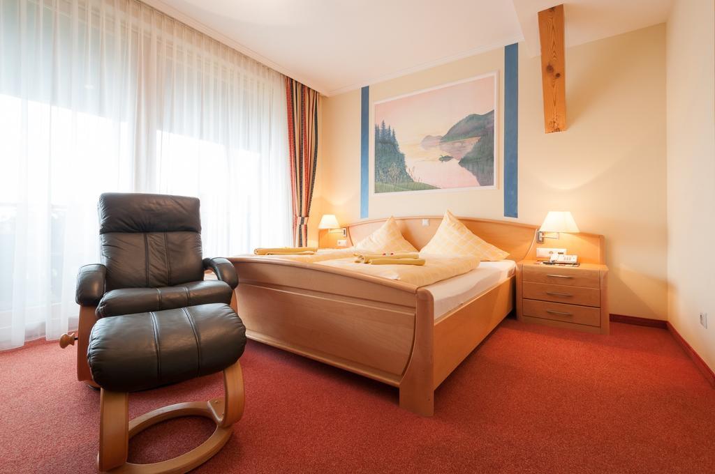 Hotel Landhof Simeter Spittal an der Drau Zimmer foto