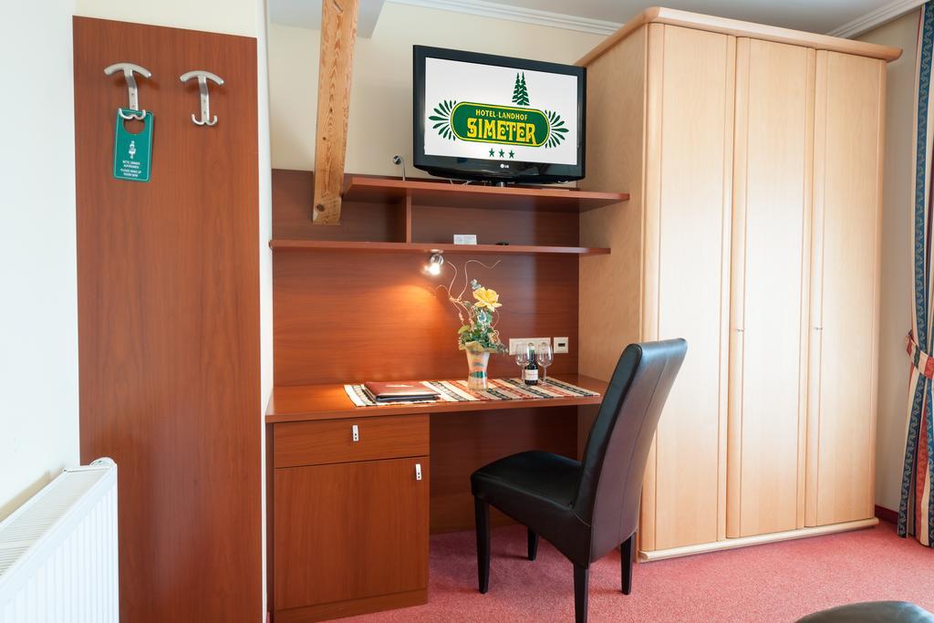 Hotel Landhof Simeter Spittal an der Drau Exterior foto