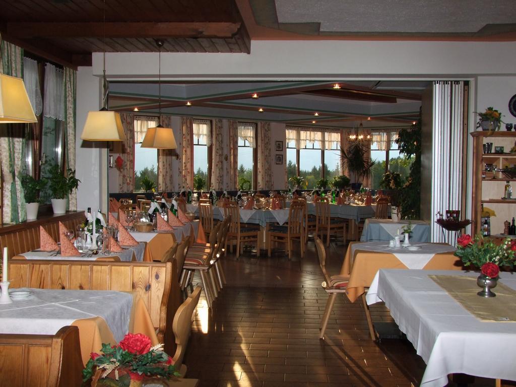 Hotel Landhof Simeter Spittal an der Drau Exterior foto
