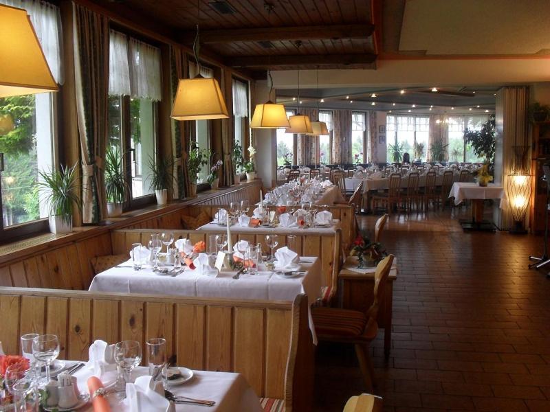 Hotel Landhof Simeter Spittal an der Drau Exterior foto